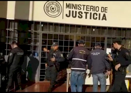 Polícia encontra armas, celulares e drogas em presídio de Pedro Juan Caballero .