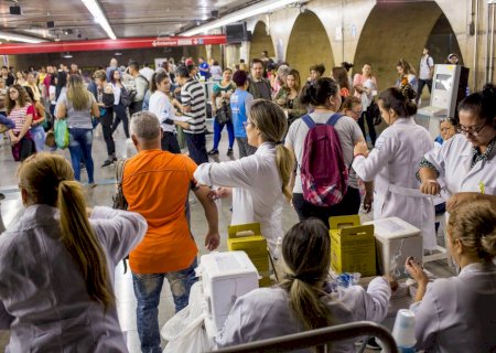 Em meio a surto de doen&ccedil;as, minist&eacute;rio quer reduzir em R$ 393 mi gastos com vacinas - Sa&uacute;de - Estad&atilde;o