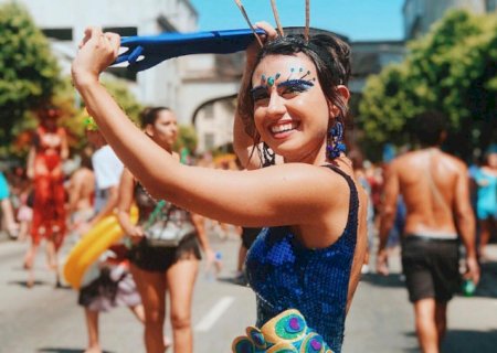 Carnaval: experts dizem o que comer antes e durante pra ter mais pique