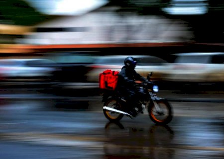 MOTOBOY EM DOURADOS/MS CORAGEM OU LOUCURA?