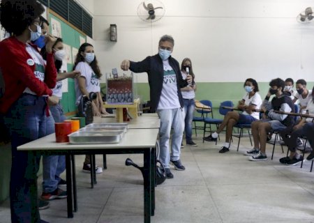 Prêmio oferece US$ 50 mil a escolas de todo o mundo