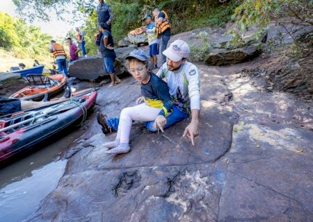Pegadas de dinossauros colocam Nioaque no radar do turismo e impulsionam debate sobre desenvolvimento regional