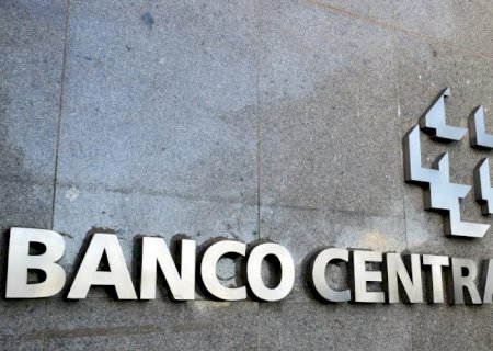 BC: "melhores práticas" recomendam não reagir a choques de oferta