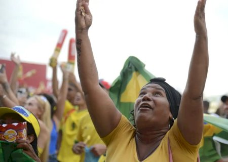 PM reforça a segurança em pontos de concentração de torcedores no Rio