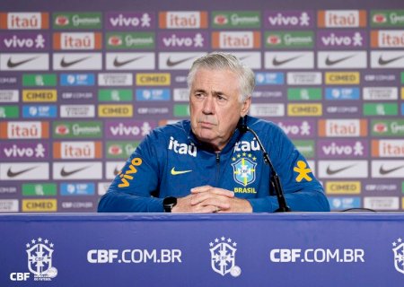 Ancelotti ganha mais que o dobro da soma dos salários dos técnicos finalistas da Copa
