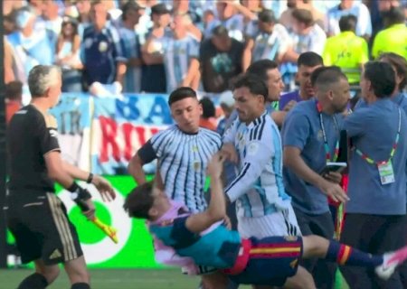 "Comece a falar menos, idiota": entenda bronca de Otamendi em Rodri na final da Copa do Mundo