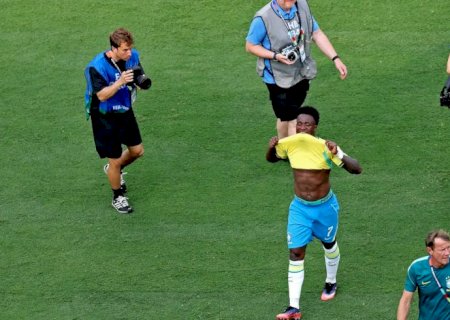 Vini Jr. mantém sonho do hexa e Marquinhos fala em tom de adeus