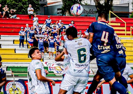 Clube que formou Roberto Carlos volta ao cenário nacional depois de duas décadas